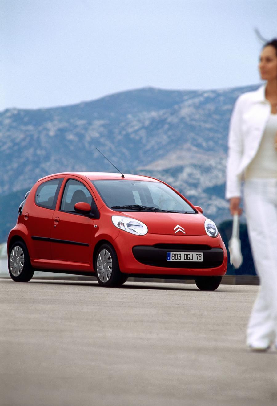  Citroen C1 5-Door 2012 года  (фото 97 из 124)